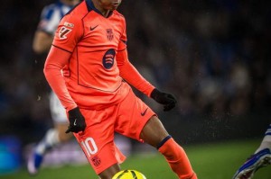 必赢体育-1-2！亚马尔助攻难救主，巴萨9连胜戛然而止，皇马重燃希望