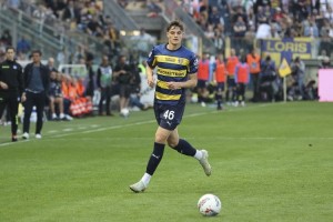 必赢体育-记者：莱奥尼是齐沃唯一要求国米引进的球员，马洛塔在努力满足他