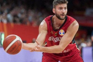 必赢下载-巴黎奥运美国男篮仍不妙！谁抗衡约基奇小萨文班？