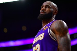 必赢下载-湖人117-135黄蜂 球员评价：2人优秀，2人及格，5人低迷