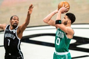 必赢体育-输掉G1绿军仍有信心 TT：我们不能落入单打陷阱